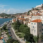 Petra Apartman Brodarica