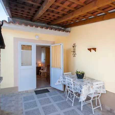 Petra Apartman *