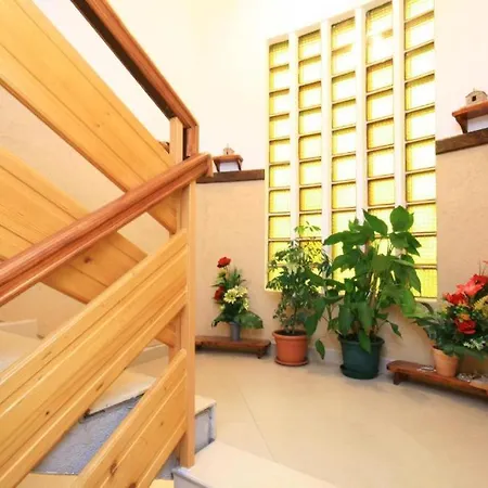 Petra Apartman Brodarica