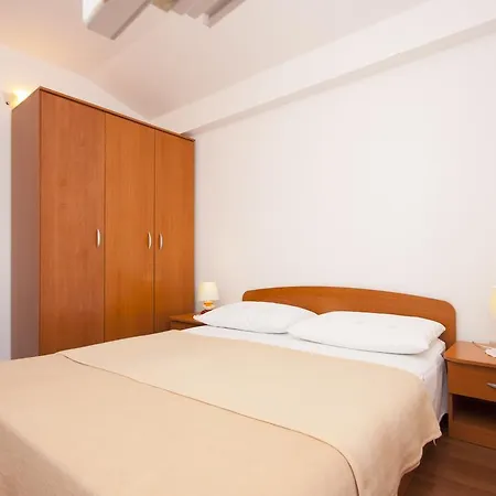 Apartment Petra Brodarica (Sibenik-Knin)