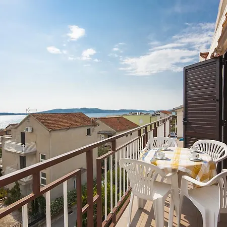 Apartment Petra Brodarica (Sibenik-Knin)