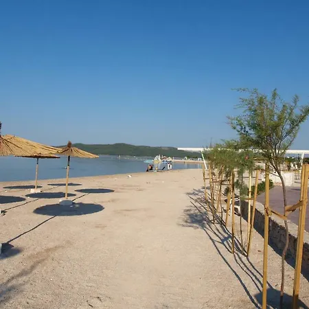 Petra Brodarica (Sibenik-Knin)