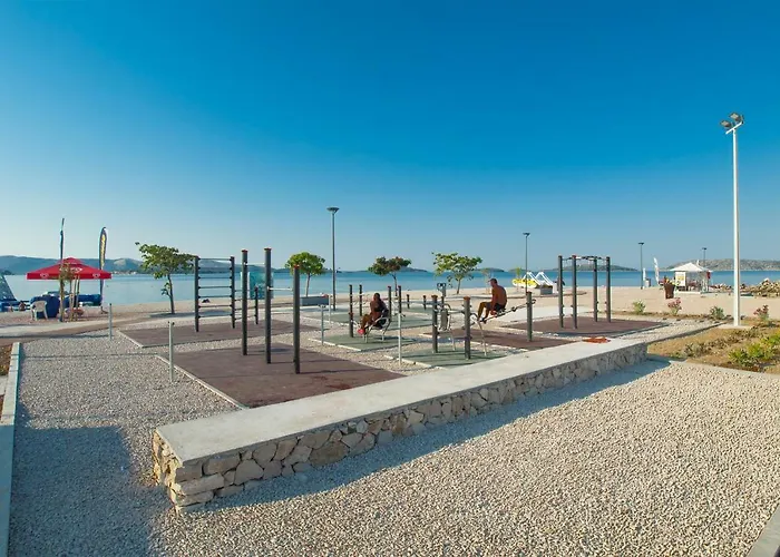 Apartment Petra Апартаменты Бродарица